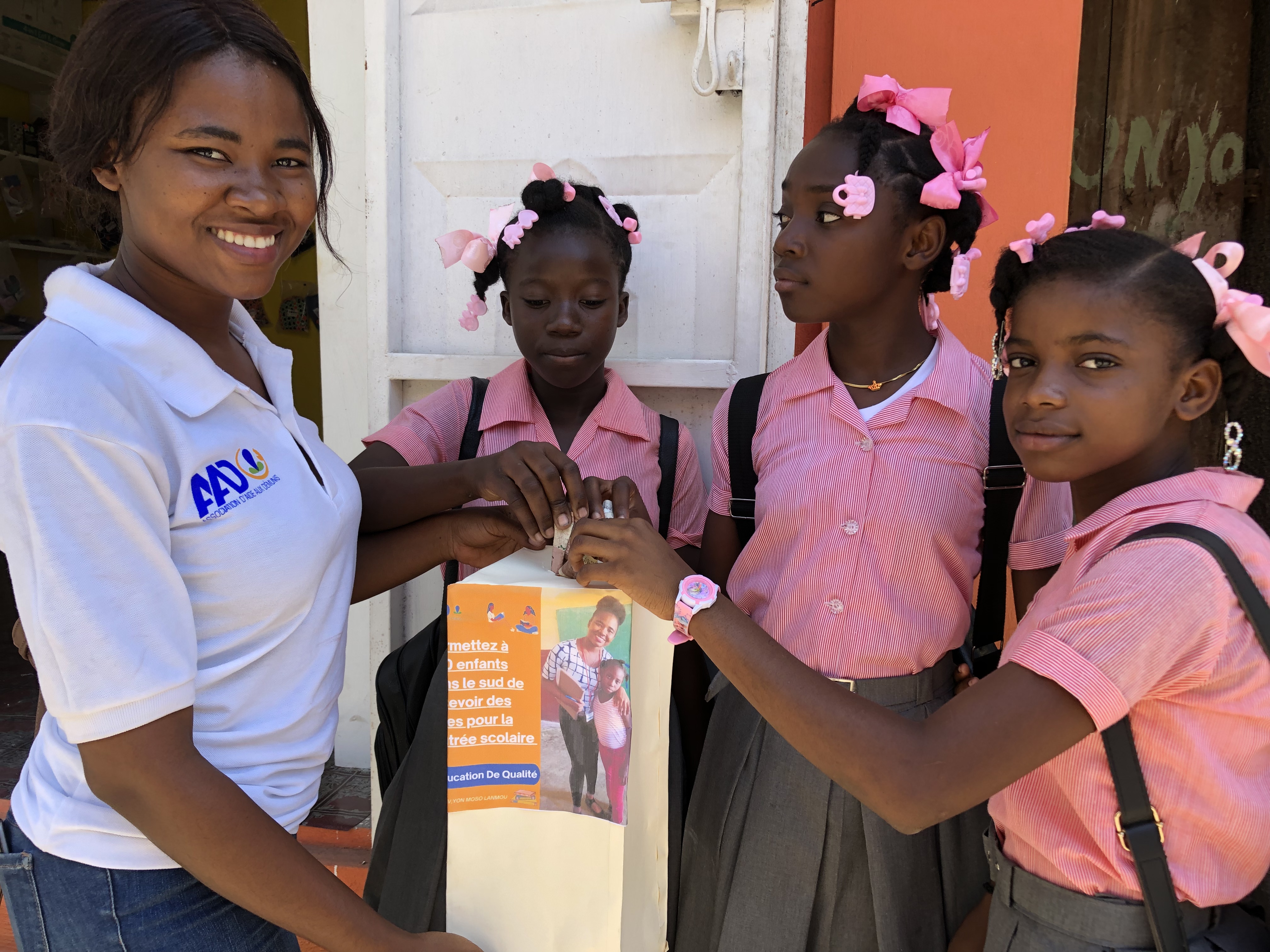 Collecte de fonds et de livre 